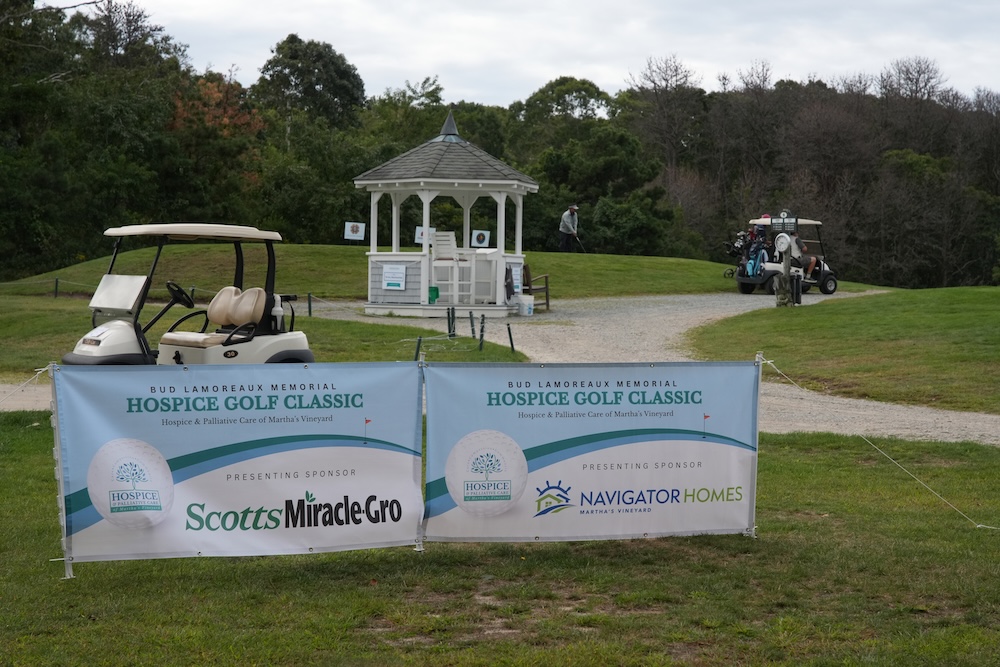 presenting sponsor banners at the golf club